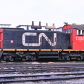 1385b
