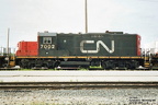 7002b