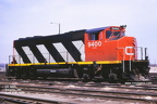 9400